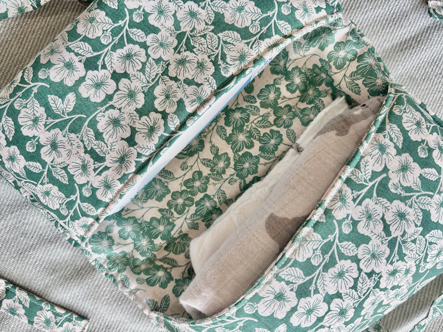 Nappy Wallet - Green Florals