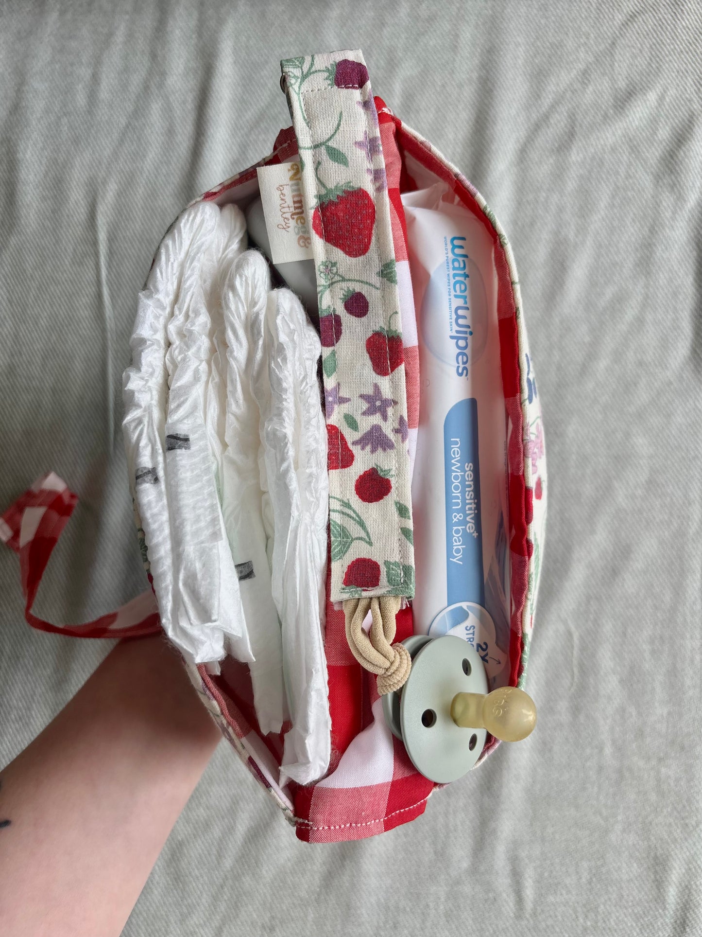 Nappy Wallet - Berry Harvest Picnic