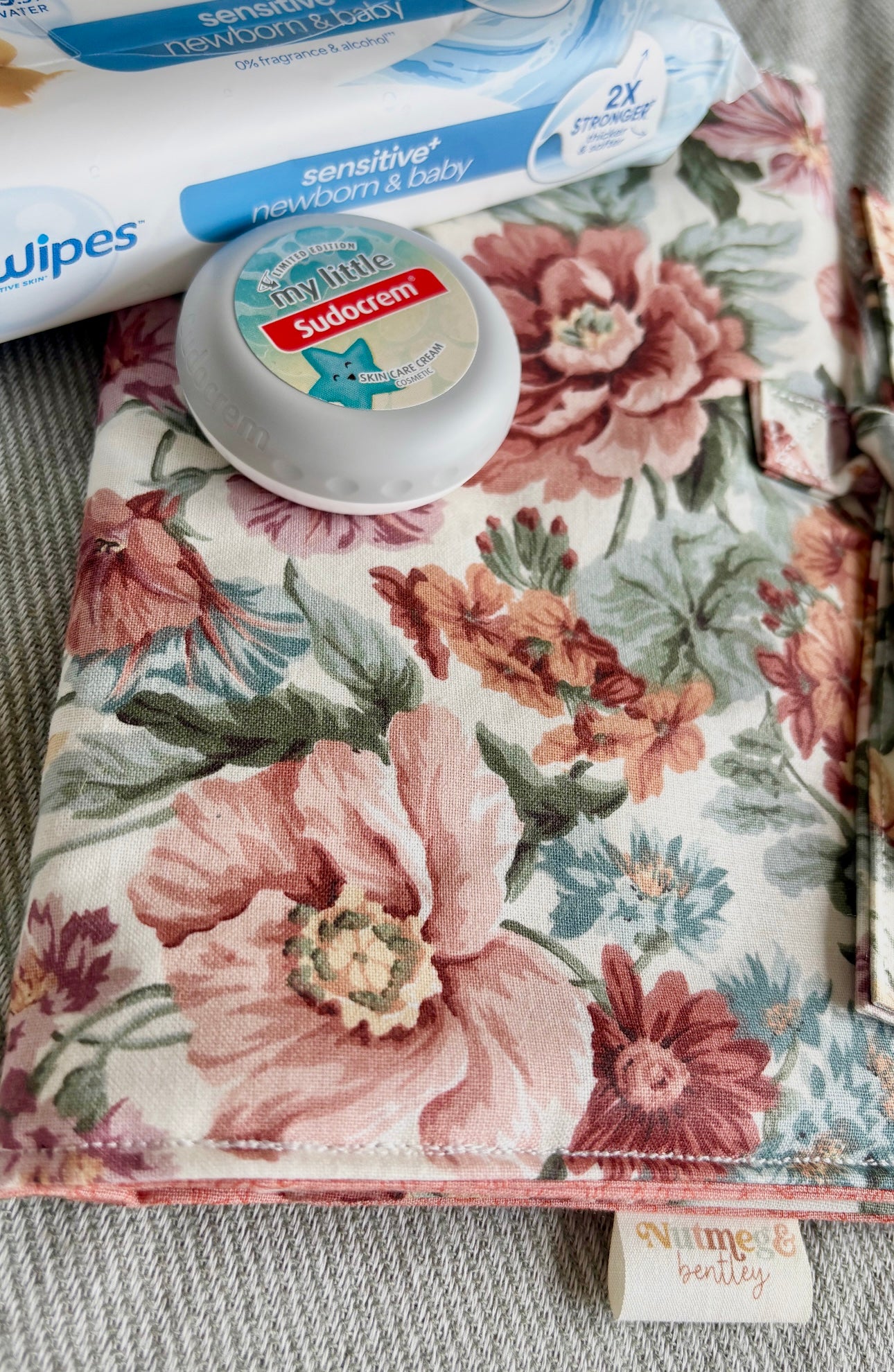 Nappy Wallet - Vintage Floral Coral
