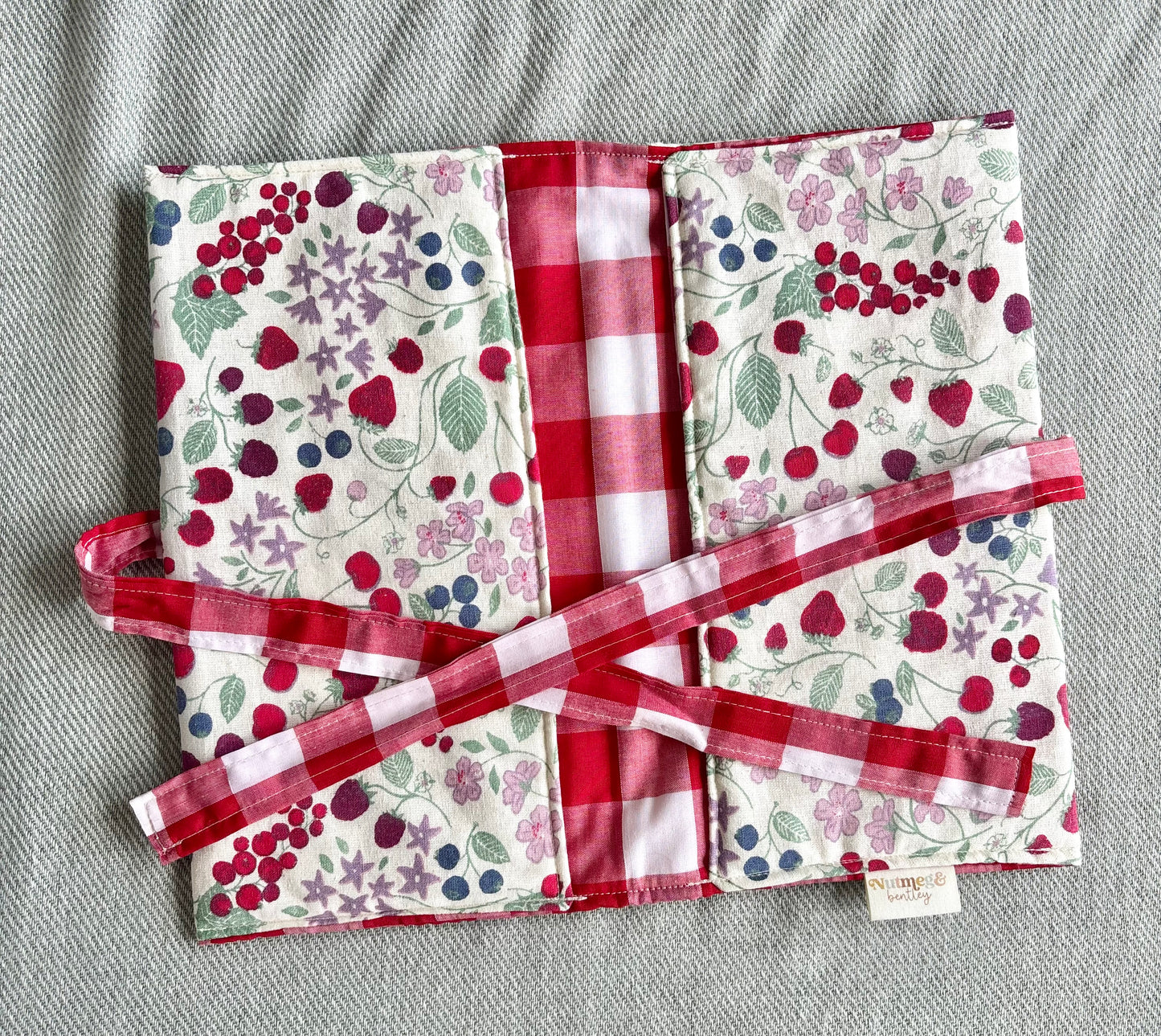 Nappy Wallet - Berry Harvest Picnic