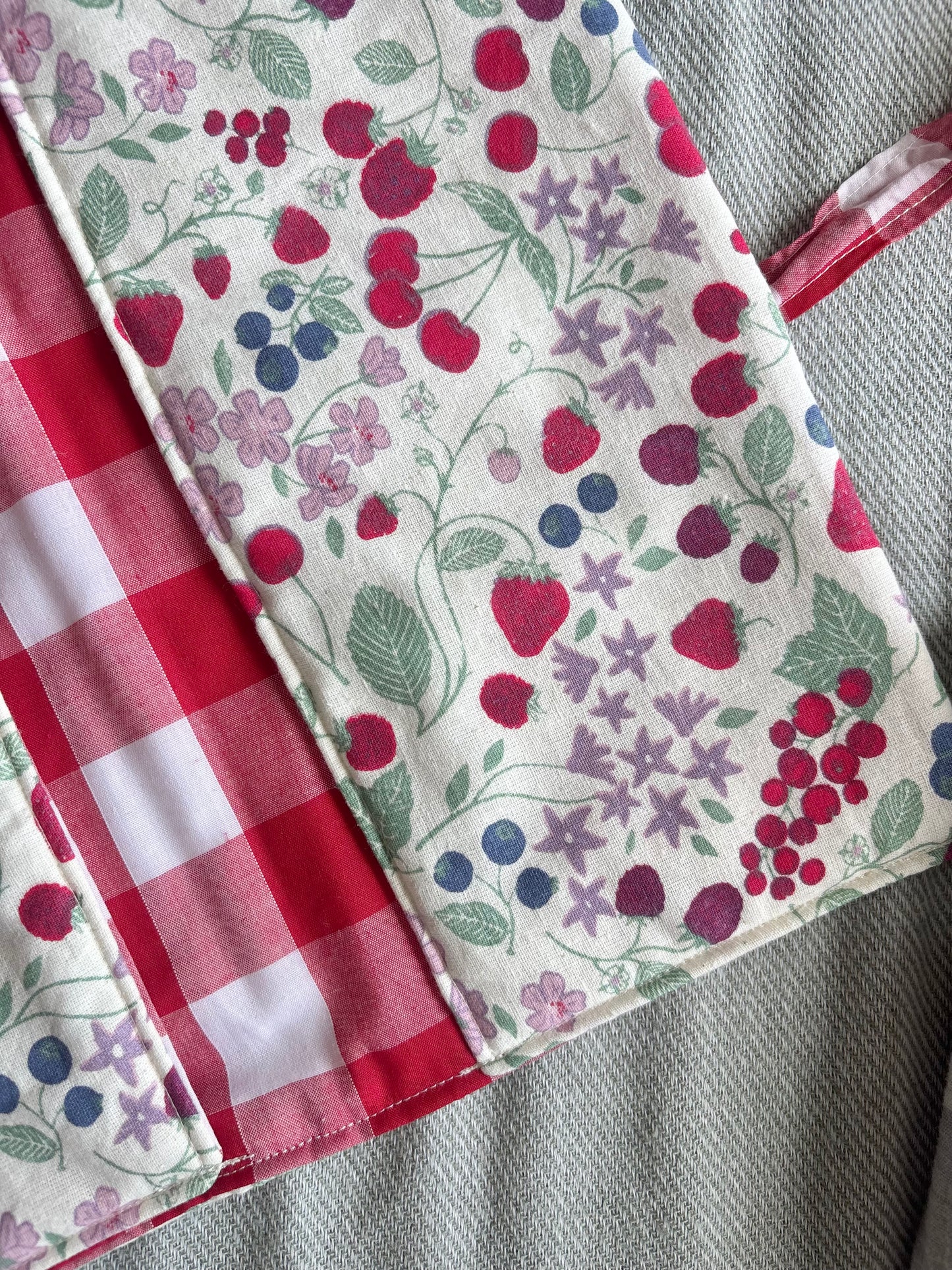 Nappy Wallet - Berry Harvest Picnic