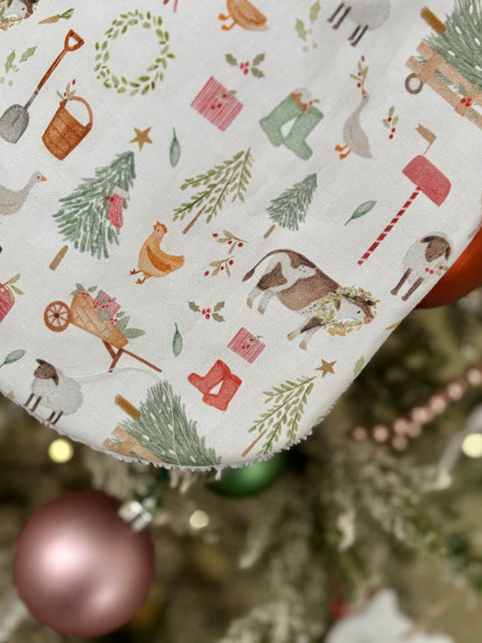 Christmas Farm Teether | Bib, dummy clip, Giftset